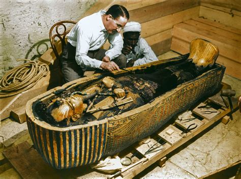 where was tutankhamun buried